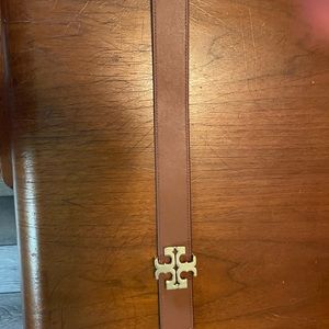 Beautiful belt bought new does not fit anymore.